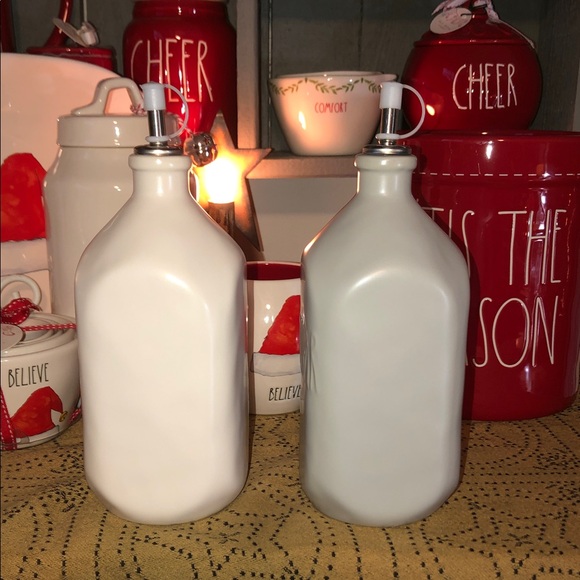 Rae Dunn OIL & VINEGAR Cruet Set (Large White & Gray) - Picture 5 of 12